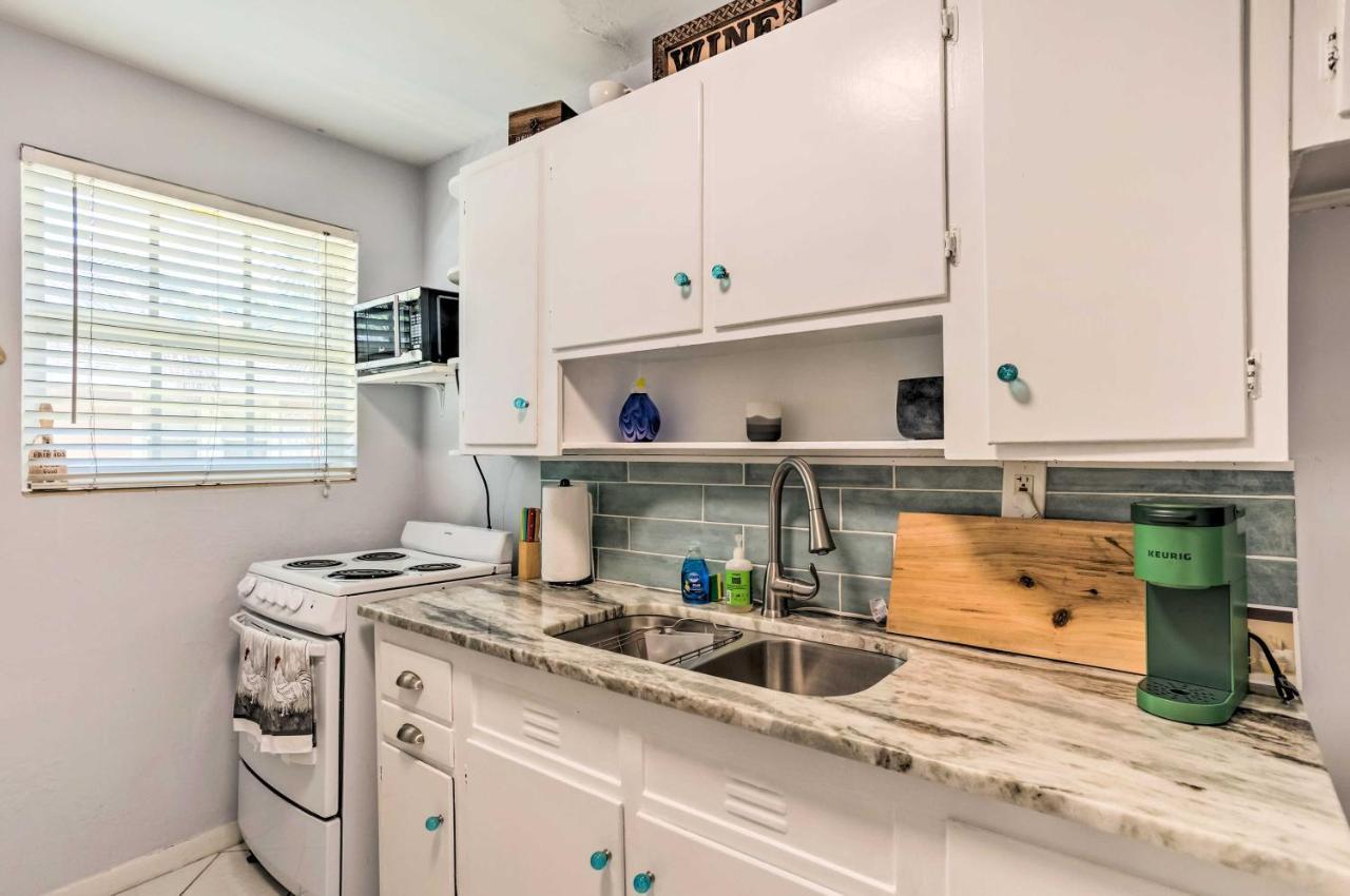 Vibrant West Palm Beach Home Less Than 2 Mi To Beach! Exterior photo